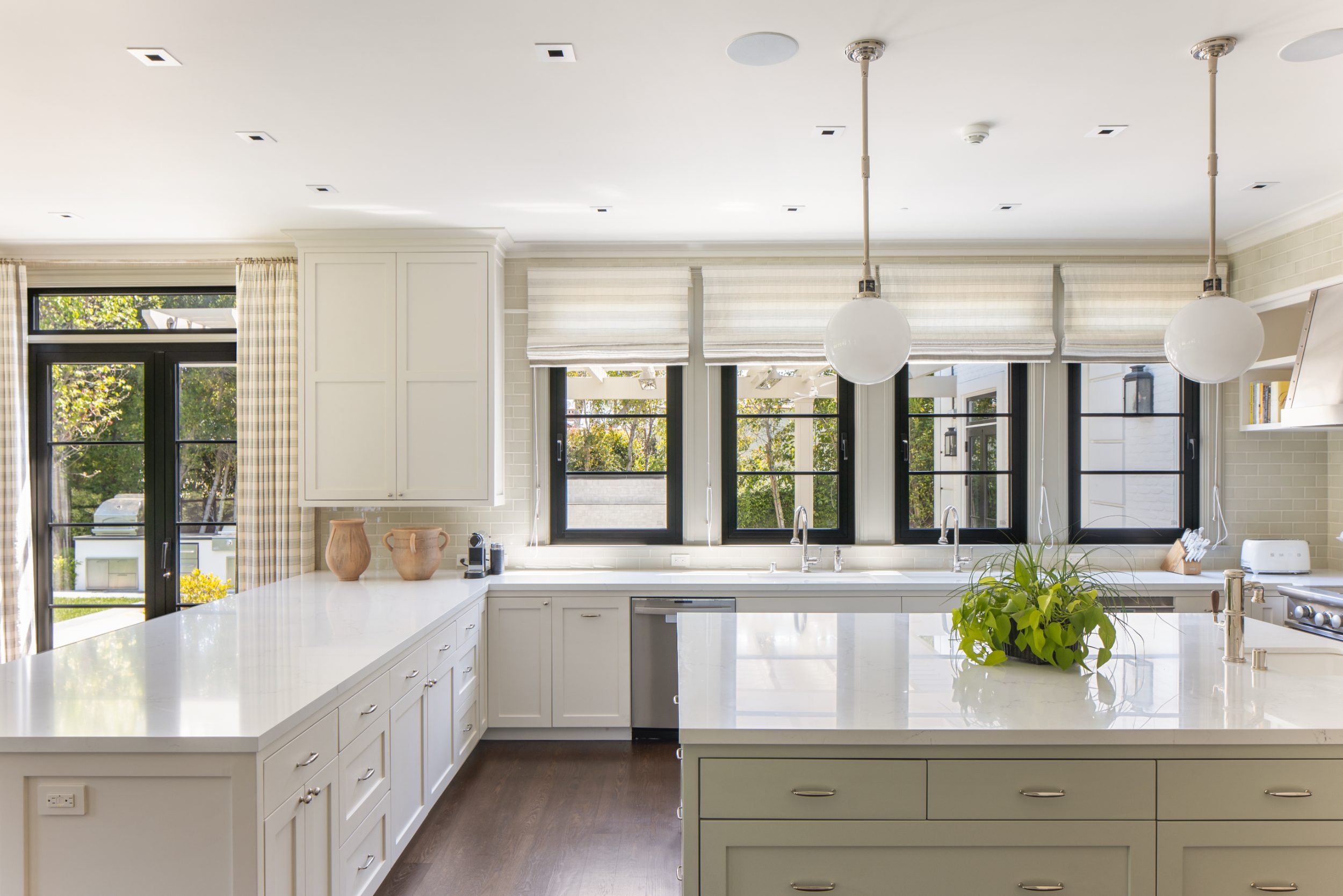 Kitchen windows toward the loggia